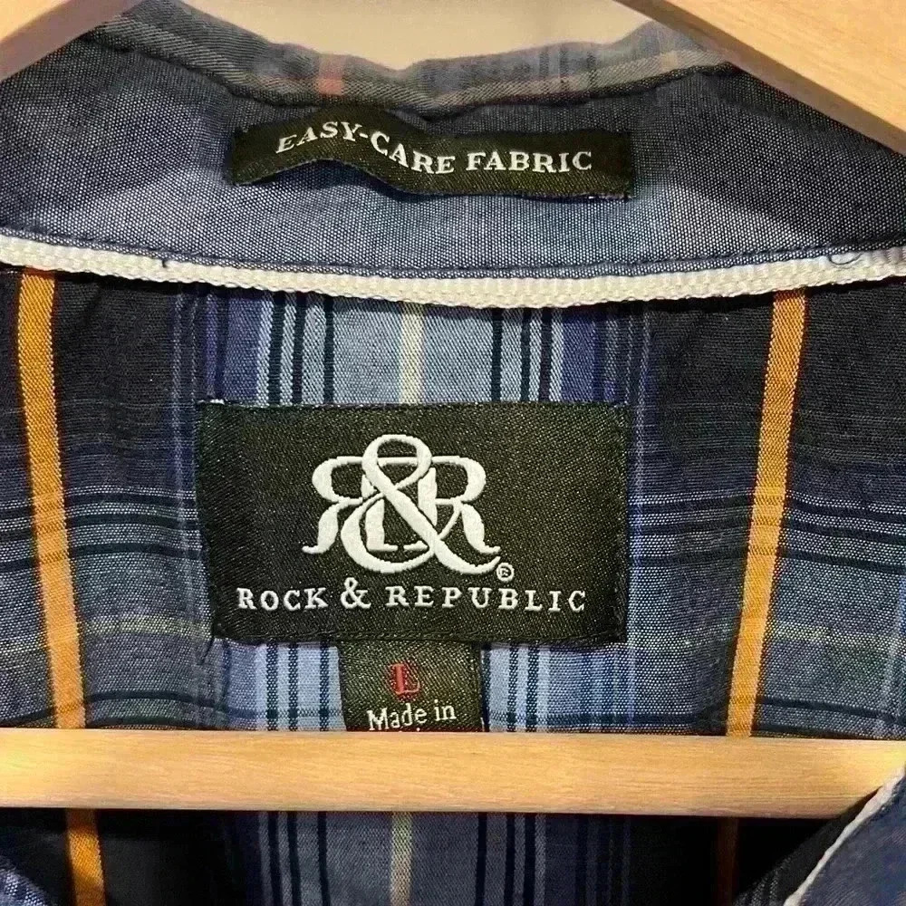 Rock & Republic size large button down blue plaid short sleeve - Picture 4 of 7